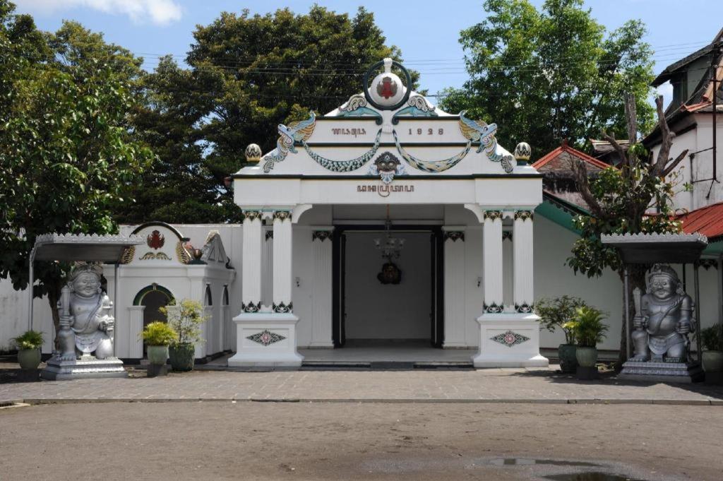 Happy Family Hotel Jogjacarta Exterior foto